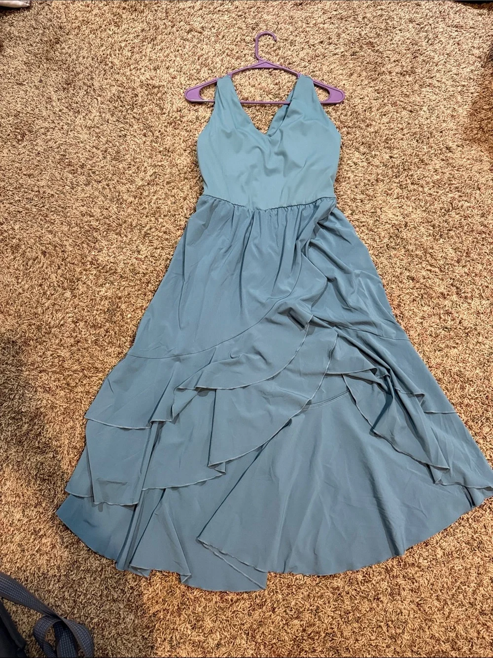 HALARA- Breezeful V-neck cut-out Midi dress - Picture 2 of 4